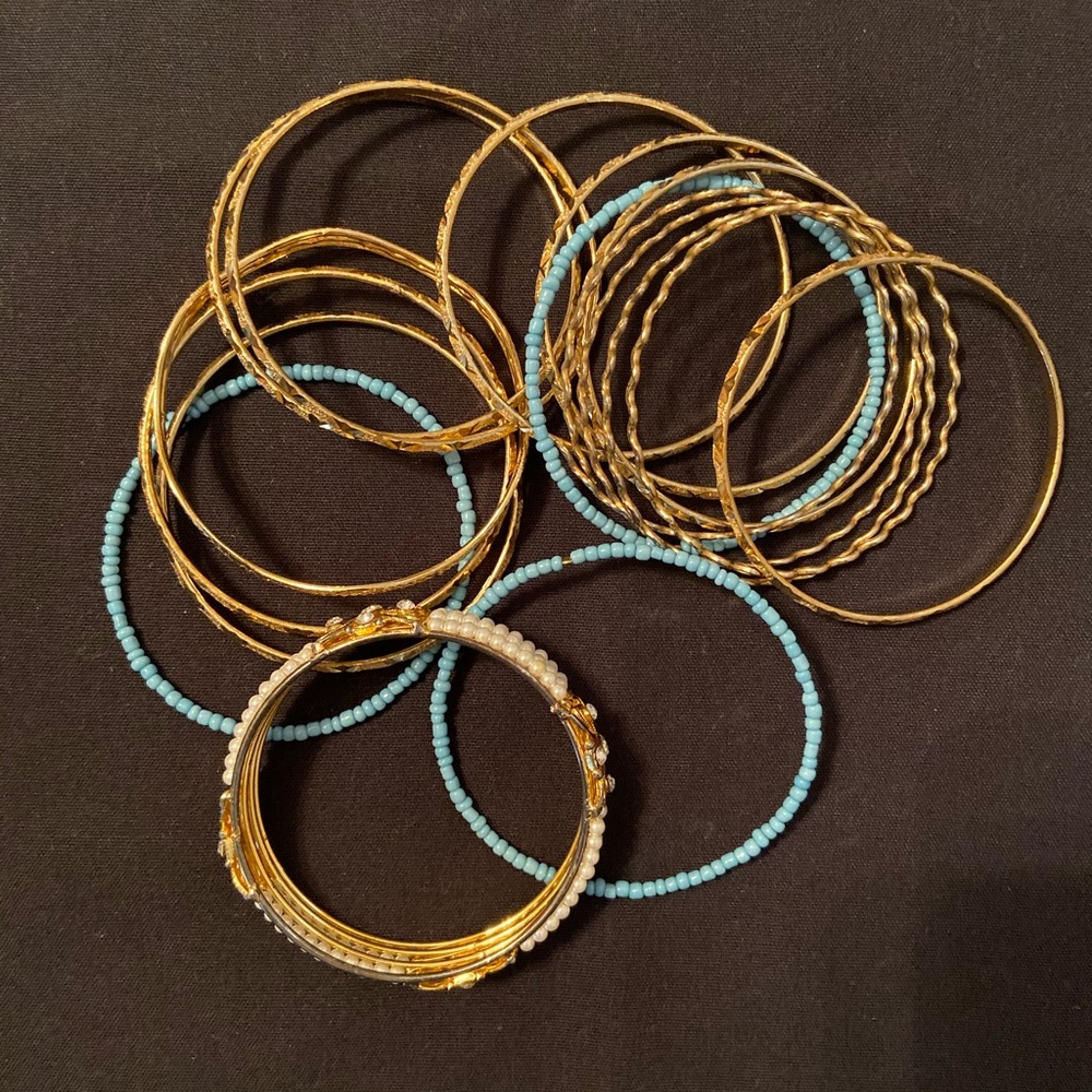 Bracelets bundle - Picture 2 of 6